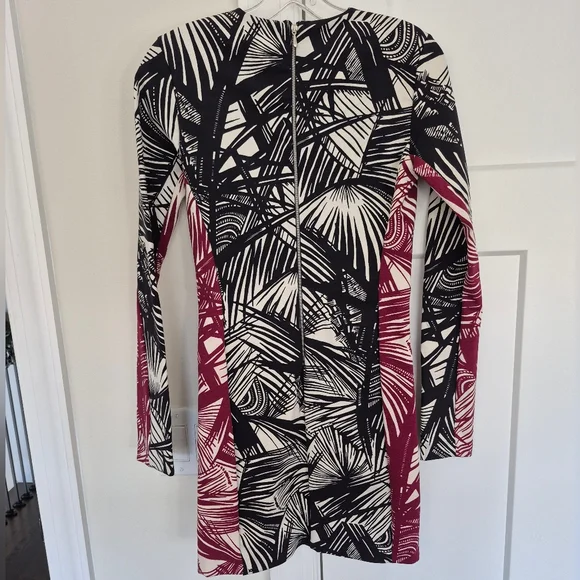 Elizabeth James Dress Mailyn Palm Leaf Stretch Black White Long Sleeve S… - Picture 7 of 12